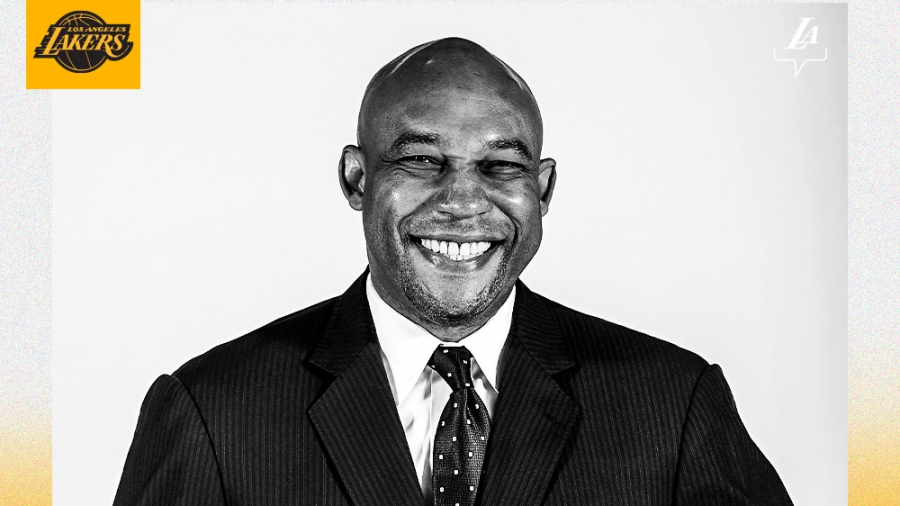 Επίσημο: Ο Ντάρβιν Χαμ νέος προπονητής των Λέικερς, που τον καλωσόρισαν με... Κόμπι!