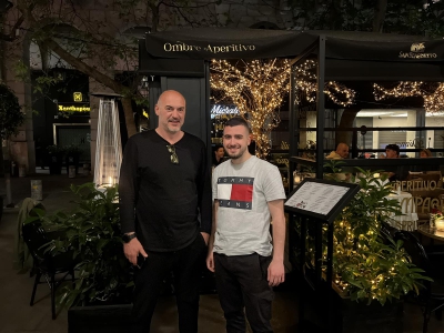 Άλεξ Χάττον: Από το κλειστό της Λεωφόρου, στα decks και τις… ομορφιές της Άνδρου!