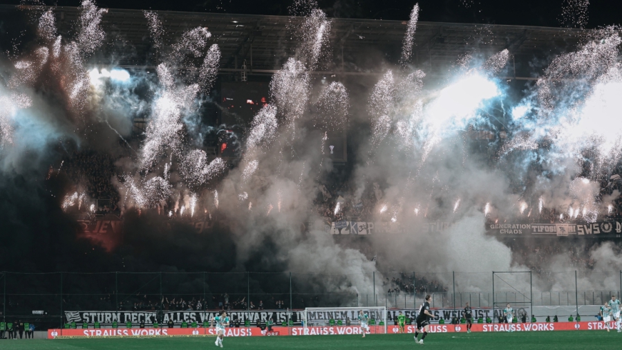 Έγινε της... Αναστάσεως στον τελικό Κυπέλλου Αυστρίας - Οπαδοί και των δύο ομάδων στις κερκίδες! (video)