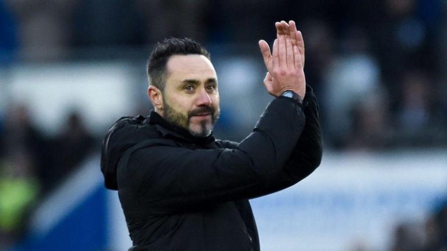 Ρομπέρτο Ντε Τζέρμπι: «Η εμμονή μου είναι το ποδόσφαιρο και τα τσιγάρα»