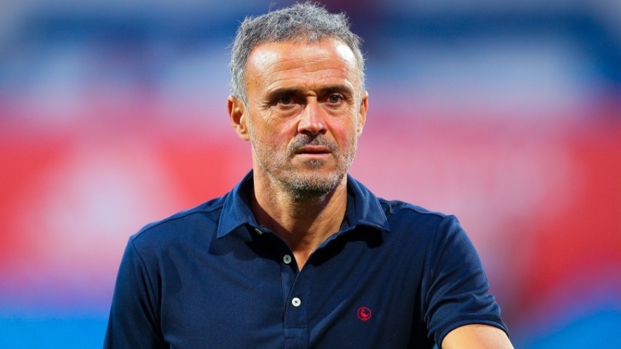 «Πυρ και μανία» ο Ενρίκε: Παίκτες της Παρί πιάστηκαν να… καπνίζουν στην καλοκαιρινή προετοιμασία