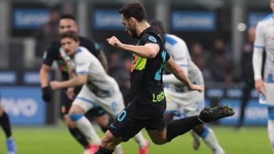 Ίντερ - Νάπολι 1-1: Ο Τσαλχάνογλου απαντά στην γκολάρα του Ζιελίνσκι, από την «άσπρη βούλα»! (video)