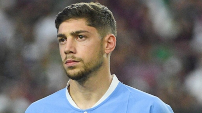 Τα βρίσκει… σκούρα με τον Μέσι ο Βαλβέρδε: «Δεν έχω καταφέρει να τον σταματήσω»