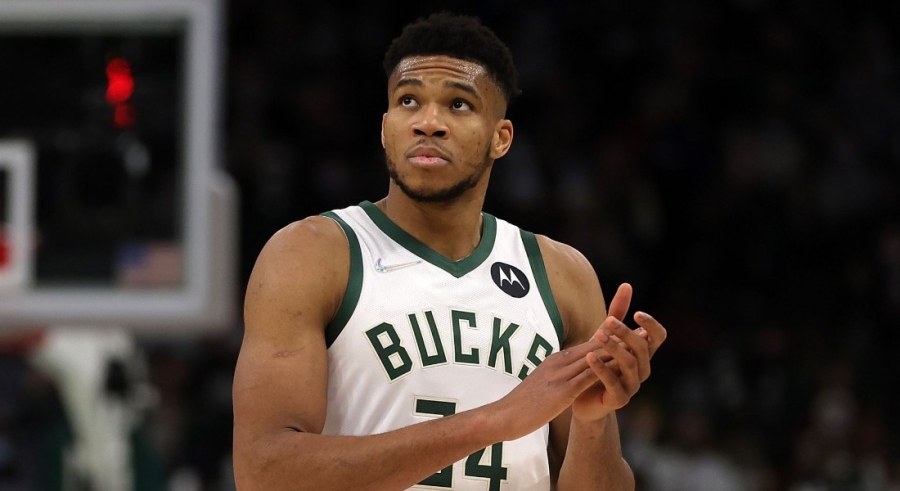 Γιάννης: «Νέα χρονιά, ίδια συγκέντρωση»