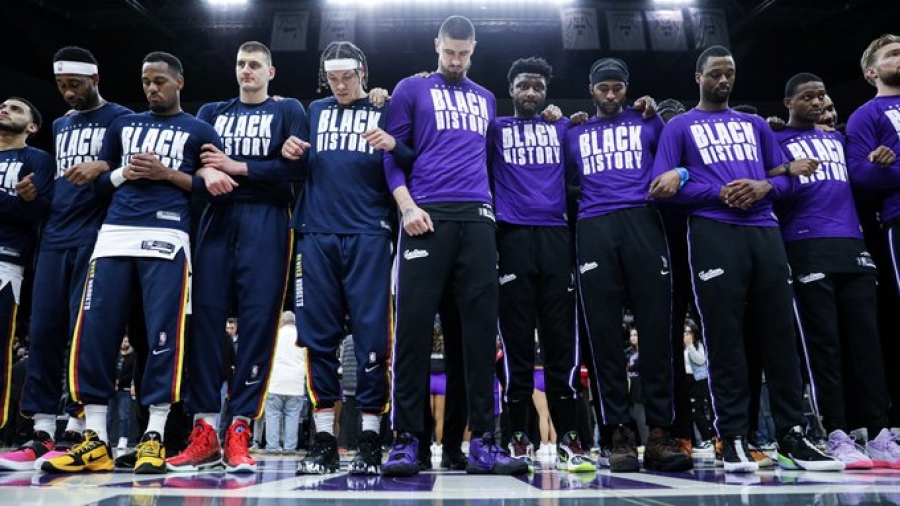 Σακραμέντο και Νάγκετς με μπλουζάκια «Μαύρη Ιστορία» στηρίζουν την Ουκρανία! (video)