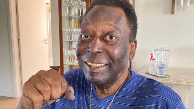 Πελέ: «Λένε ότι δεν είμαι καλά, αλλά δεν νομίζετε πως είμαι όμορφος;»