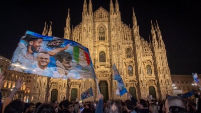 Από το Μόναχο, έως το Μπουένος Άιρες και τον Καναδά: Παγκόσμιο «πάρτι» για το πρωτάθλημα της Νάπολι (video)