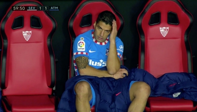 Σεβίλλη - Ατλέτικο Μαδρίτης: Ο Σουάρες έγινε έξαλλος με τον Σιμεόνε για την αλλαγή του (video)