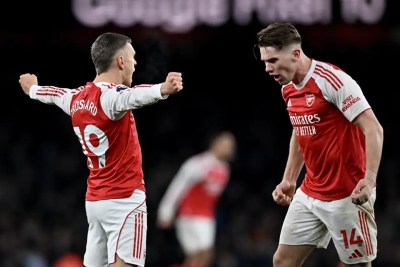 Διέσυρε την Άστον Βίλα και συνεχίζει ακάθεκτη για το πρωτάθλημα η Άρσεναλ, «απαράλλαχτη» Γιουνάιτεντ έκανε δώρο Πρωτοχρονιάς στη Γουλβς!