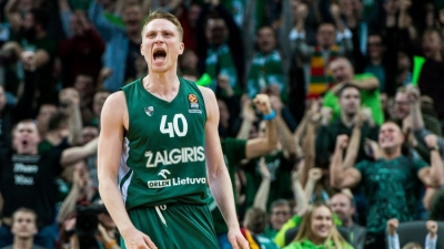 «Πράσινος» ο Γκριγκόνις, ακολουθεί ο Ντέρικ Ουίλιαμς