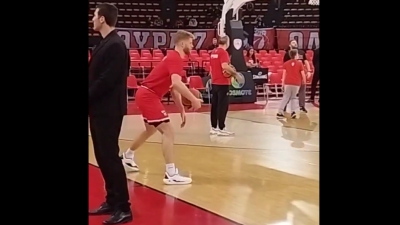 «Μέσα» ο Γουόκαπ κόντρα σε όλες τις προβλέψεις, προθερμαίνεται για το Ολυμπιακός - Παναθηναϊκός! (video)