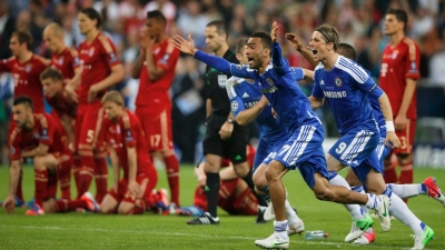 Ο Ντιντιέ Ντρογκμπά πήρε την Τσέλσι από το χέρι και χάλασε το εντός έδρας... πάρτι της Μπάγερν (video)