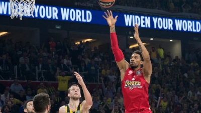 Ο Κεμ Μπιρτς στην Τζιρόνα του Φώτη Κατσικάρη!