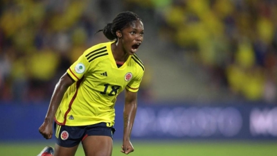 Λίντα Καϊσέδο: Η 17χρονη «θηλυκή Νεϊμάρ» πρωταγωνιστεί δίχως συναγωνισμό στη Νότια Αμερική (video)