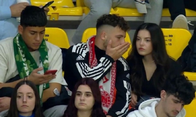 Ο αθλητισμός όπως θα… έπρεπε να είναι: Παρέα στις εξέδρες οπαδοί με κασκόλ Ολυμπιακού και Παναθηναϊκού! (video)