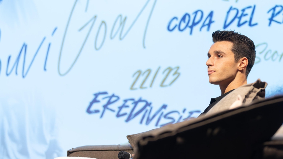 «Ποτέ δεν το έβαλα κάτω»: Η ζωή και η καριέρα του Τάσου Δουβίκα!