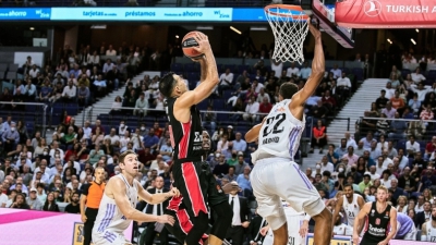 EuroLeague: Με «clutch» Σλούκα και... ιπτάμενο ΜακΚίσικ οι καλύτερες φάσεις της αγωνιστικής (video)