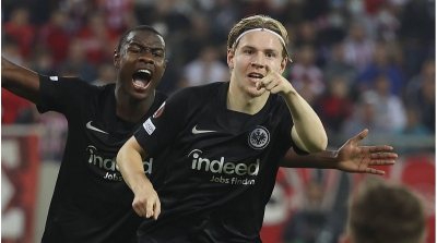 Άιντραχτ Φρανφκούρτης: Αγοράζει τον Χάουγκε απο τη Μίλαν