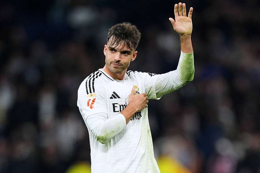 «Το μέλλον μου είναι εδώ!»: Ο Ασένσιο συνεχίζει τα όνειρα με ανοιχτά μάτια, μετρώντας τα μηδενικά της ρήτρας του!