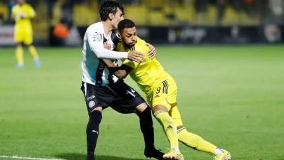 Super League: Δυνατές αναμετρήσεις σήμερα σε Ηράκλειο και Περιστέρι