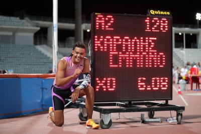 Νούμερο 4 στη λίστα, νούμερο 1 στην καρδιά: Ρεκόρ ζωής και κληρονομιάς για τον Manolo των αιθέρων! (video)