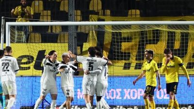 Με δύο μπαλοθιές ο ΟΦΗ άλωσε το Βικελίδης και ονειρεύεται 5η θέση - Κακός Άρης σε ένα ακόμα ματς!