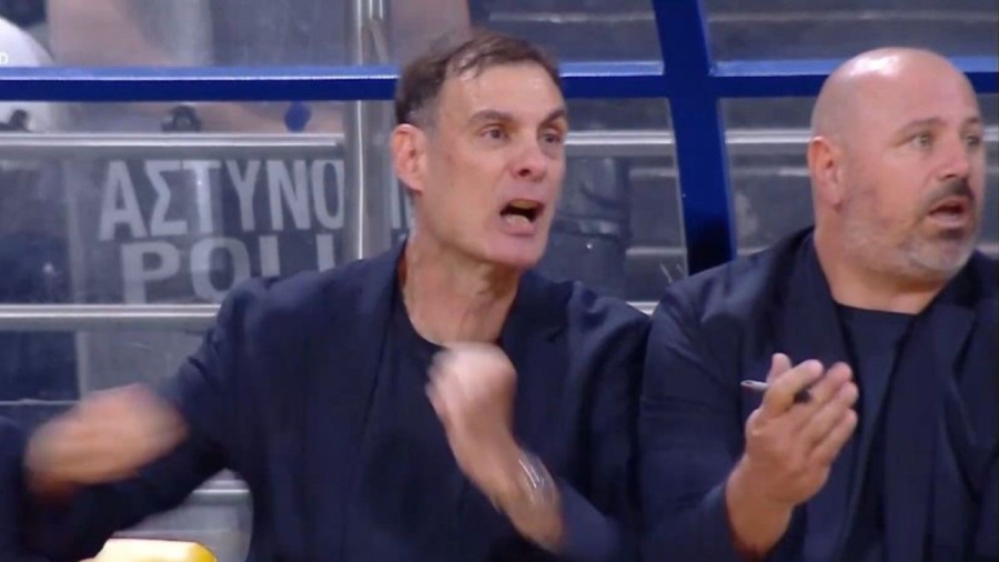 Επική αντίδραση Μπαρτζώκα: Την… πλήρωσαν με αγκωνιές οι βοηθοί του! (video)