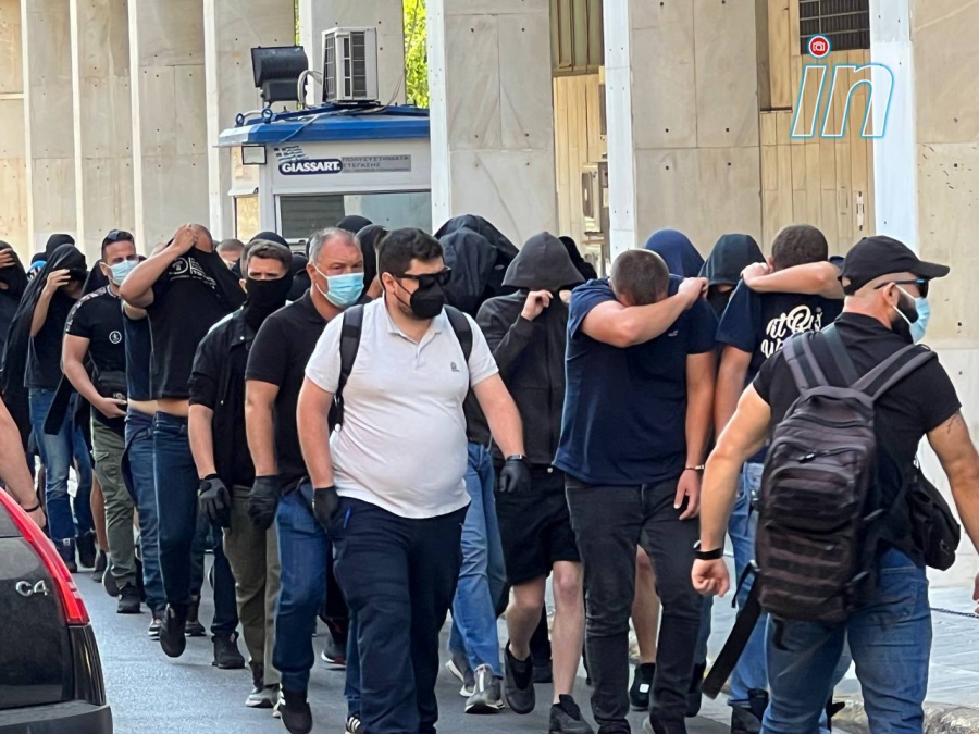 ΑΕΚ: Και οι 40 κατηγορούμενοι προφυλακίστηκαν, στους 70 «σκαρφάλωσε» ο συνολικός αριθμός