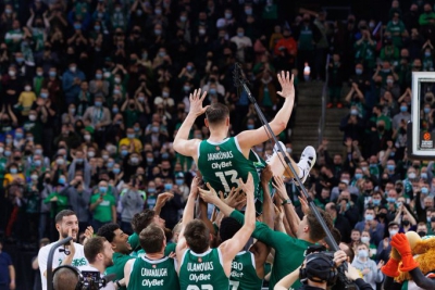 Ζαλγκίρις: Το... ζεστό «αντίο» στον Γιανκούνας από τα Ευρωπαϊκά παρκέ (video)