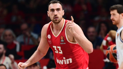 Ολυμπιακός: Ετοιμάζει πρόταση ανανέωσης σε Μιλουτίνοφ!