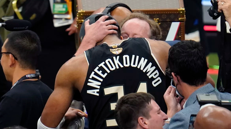 Γιάννης Αντετοκούνμπο: «Κόουτς, θα είμαι για πάντα ευγνώμων»