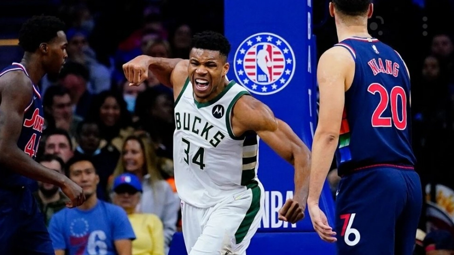 Μπακς - Σίξερς 120-123: Δεν τα κατάφεραν τα «ελάφια» κόντρα στον… 42αρη Εμπίντ – «Άγγιξε» το triple-double ο Γιάννης (video)