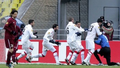 «Ερωτικός» Θρύλος στους -15°C, με ήρωα τον Κάρολ και σκόρερ τον Φουστέρ