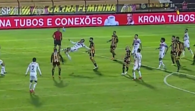 Πώς να μην κερδίσει το βραβείο Puskas; Το ασύλληπτο «ψαλιδάκι» στη Β’ Βραζιλίας, καλύτερο γκολ του 2023! (video)