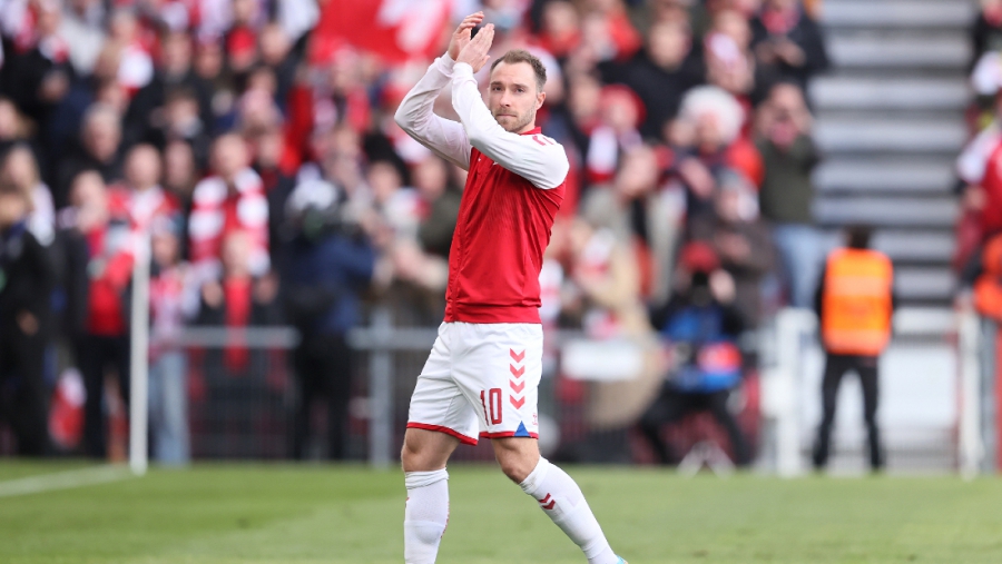 Ο Έρικσεν πάτησε και πάλι στο «Πάρκεν» ως αρχηγός! (video)