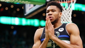 Αντετοκούνμπο: «Θέλω να παίξω τουλάχιστον ακόμη 10 χρόνια»!