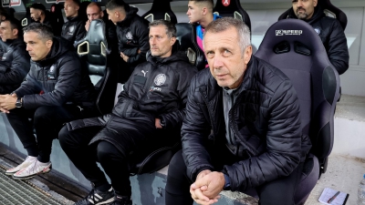 Νιόπλιας: «Όλα τελείωσαν στην αποβολή του Μεγιάδο»