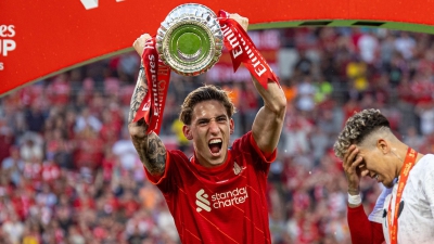 Τσιμίκας: «Καλύτερο το ... Τσίμι, Τσίμι από το κανονικό τραγούδι – Γυμναστής της Λίβερπουλ με είπε πρώτος Greek Scouser!»