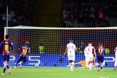 Άδικη αποβολή και κατάρρευση: Οκτώ λεπτά, τέσσερα γκολ, χατ τρικ ο Φερμίν, συντριβή και παράπονα για τον Ολυμπιακό!