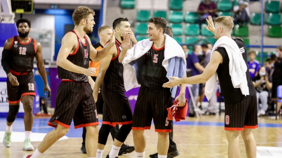 Τα μυστικά της προετοιμασίας του Ολυμπιακού, μέσα από τα λόγια επτά πρωταγωνιστών (video)