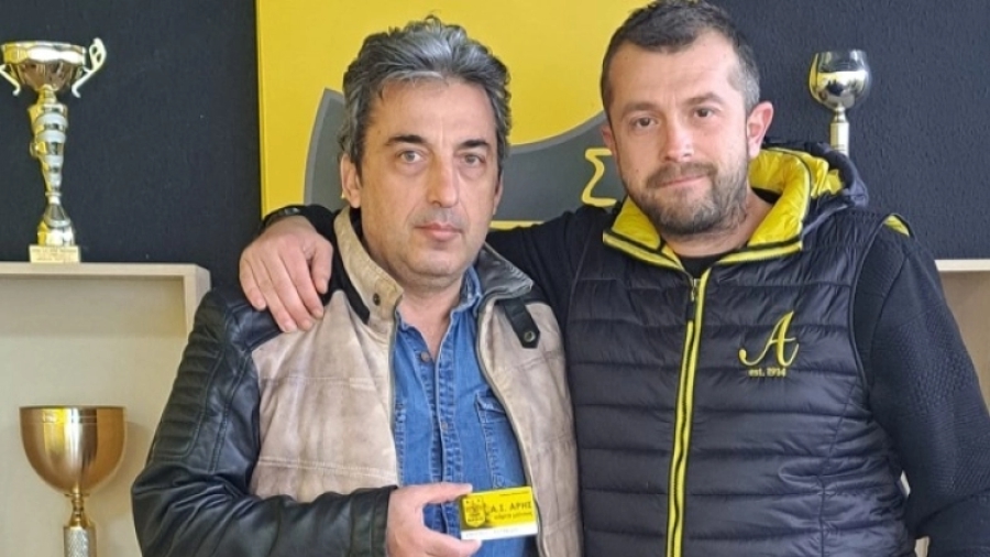 Πατέρας που «έχασε» τον γιο του στα Τέμπη, τον ενέγραψε στον ΑΣ Άρης