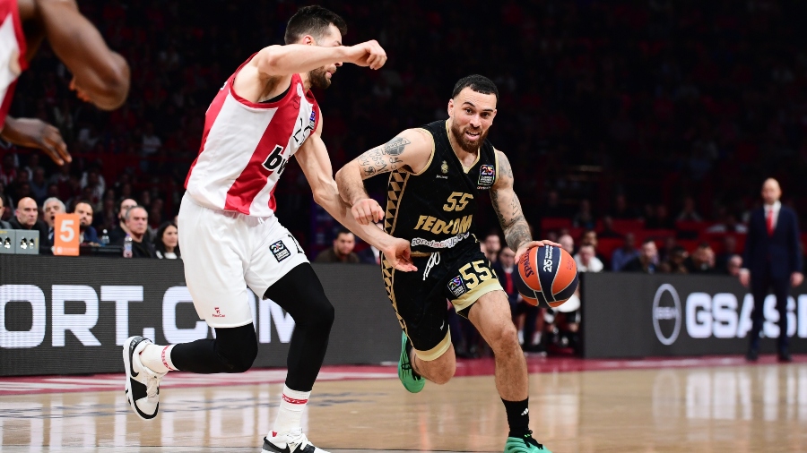 Τζέιμς για τον ημιτελικό με Ολυμπιακό: «Πάντα θα τους συναντάμε»