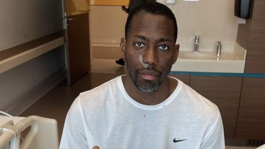 Γλύτωσε τα χειρότερα ο Ντάνστον – Η φωτογραφία από τον GM της Εφές στο νοσοκομείο