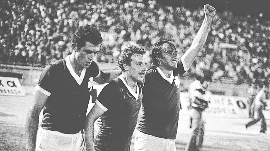 Και όμως, έχει ξανασυμβεί: Όταν ο ΠΑΟΚ αρνήθηκε να πάρει μετάλλια σε τελικό Κυπέλλου και… τιμωρήθηκε! (video)