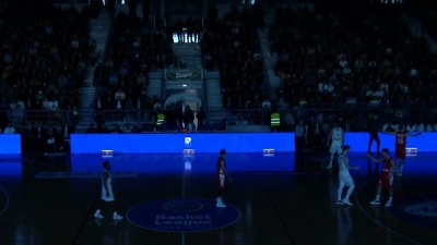 Έπεσαν τα φώτα στο Καρδίτσα – Ολυμπιακός και δημιουργήθηκε... εορταστική ατμόσφαιρα! (video)
