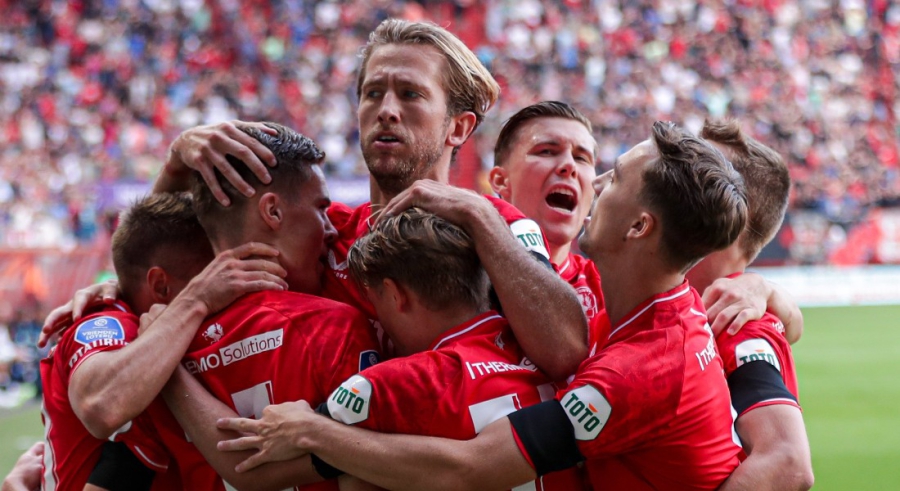 Τβέντε - Άγιαξ 3-1: Εξακολουθεί να προβληματίζει αμυντικά ο «Αίαντας», τρίτο ματς χωρίς νίκη