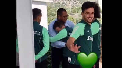 Ένας φίλος από τα παλιά: Ο Ζιλμπέρτο Σίλβα στην προπόνηση του Παναθηναϊκού! (video)