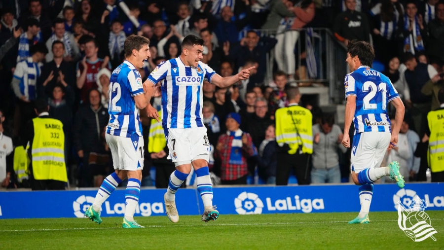 Ρεάλ Σοσιεδάδ – Ρεάλ Μαδρίτης 2-0: «Αγκαλιάζουν» το Champions League οι Βάσκοι, αγχώνεται για τη 2η θέση η Βασίλισσα