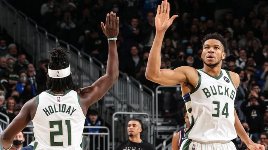 Αντετοκούνμπο: «Οι κακές στιγμές χτίζουν δυνατούς ανθρώπους»