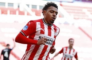 Ντόρτμουντ: Ήδη στην Αυστρία ο Μάλεν, παίρνει σειρά ο Ντεμιράλ